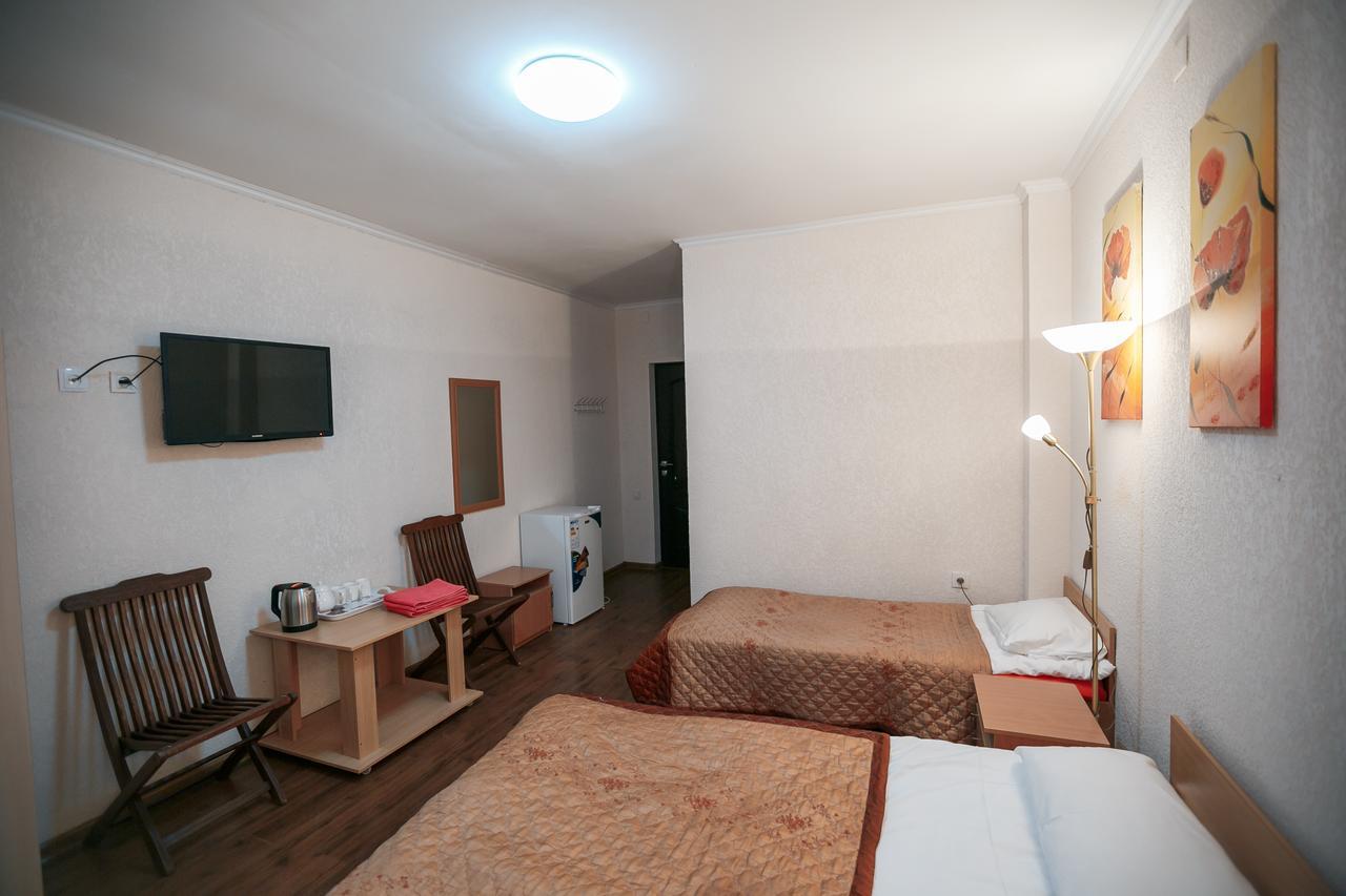 Evropa Hotel Bosteri Esterno foto